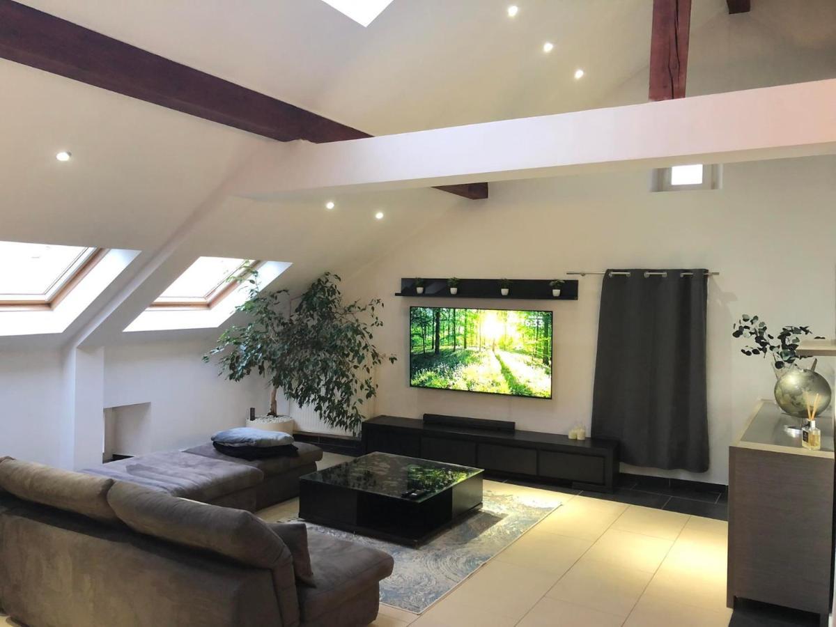 Cozy 120M² Apartment With 3 Bedrooms And 1 Home Cinema Useldange Luaran gambar